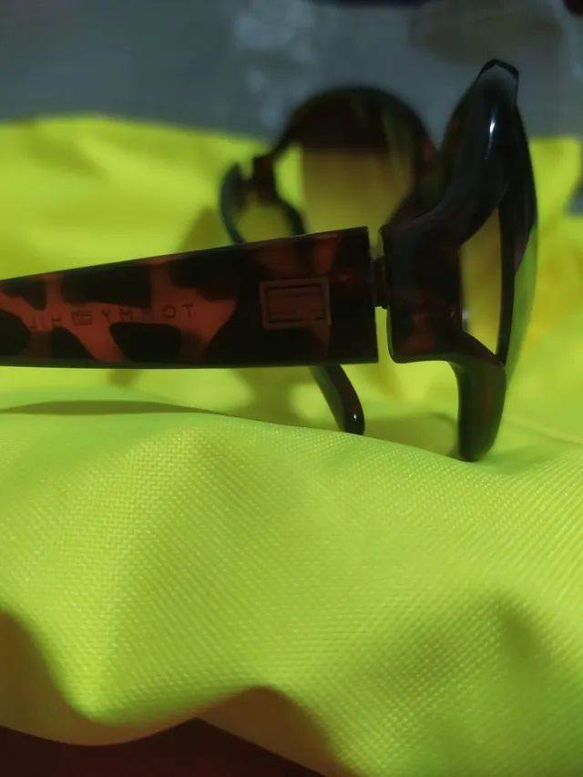 Óculos de sol Tommy Hilfiger dos USA original  - Foto 2