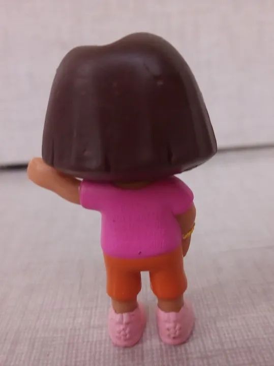 Miniatura Dora aventureira Mattel Tam 6 cm - Foto 2