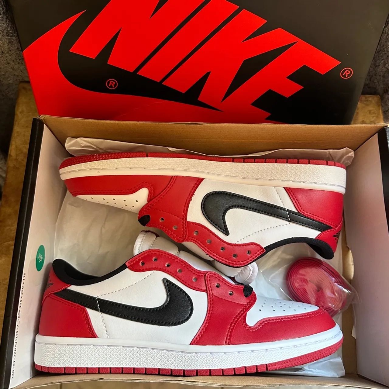 Air Jordan 1 Low Retro Chicago - Tamanho 38 - Foto 6