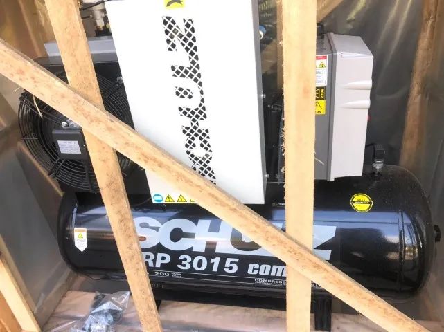 Compressor de Ar Parafuso SRP 3015 15Hp 200L 380V