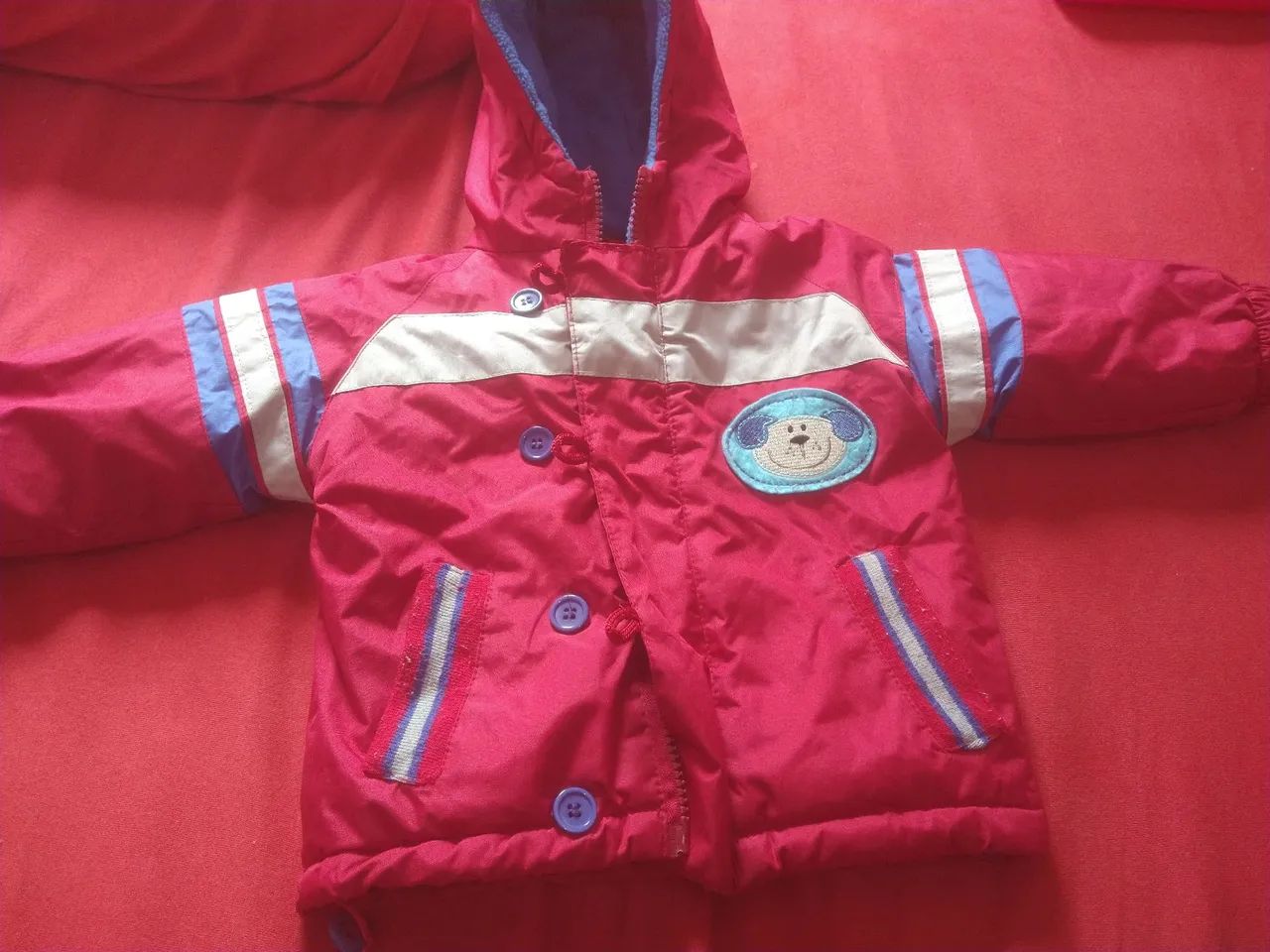 Casaco de inverno infantil - Vermelho e azul - Foto 3
