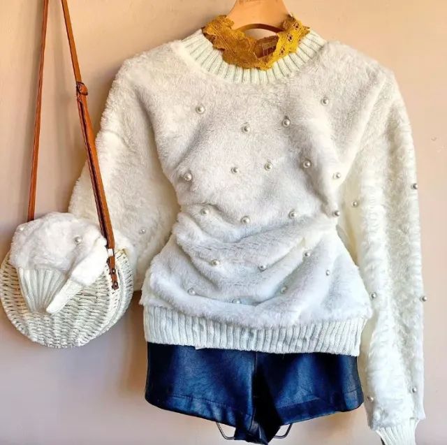 Blusa Feminina Pelúcia Com Pérolas
