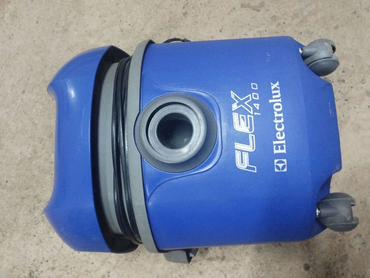 Aspirador de pó e água Electrolux - Foto 2