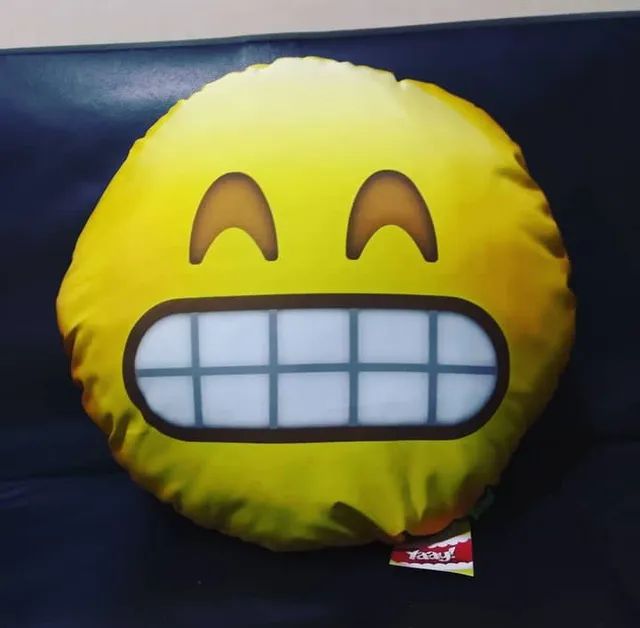 Almofada De Emojis Tam 40cm X 40cm - Decorações Para Casa - Vila Da ...