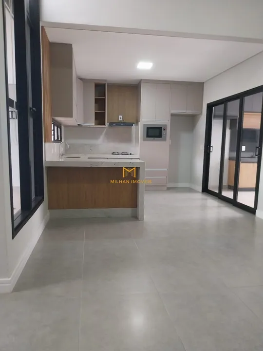 Casa em condomínio fechado em Indaiatuba SP.