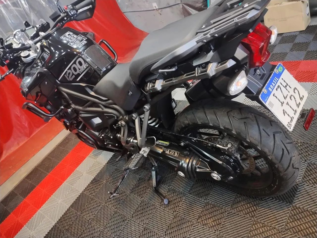 Venda de moto Triumph Tiger impecável  - Foto 5