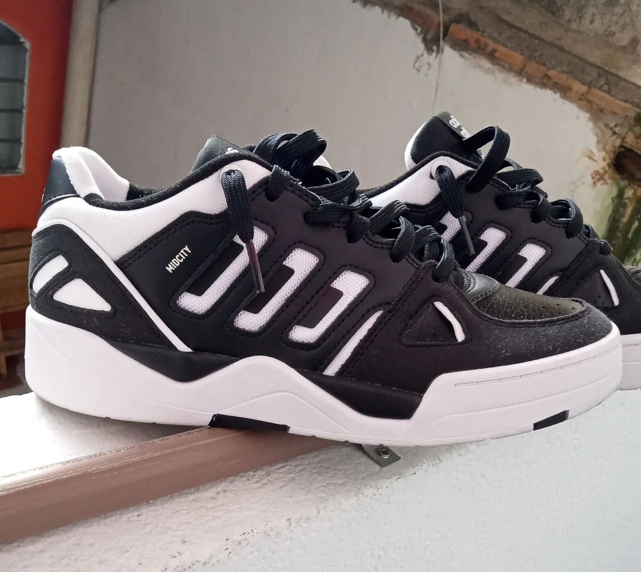 Tênis Adidas Midcity Low - Tamanho 40 - Calçados - Jardim