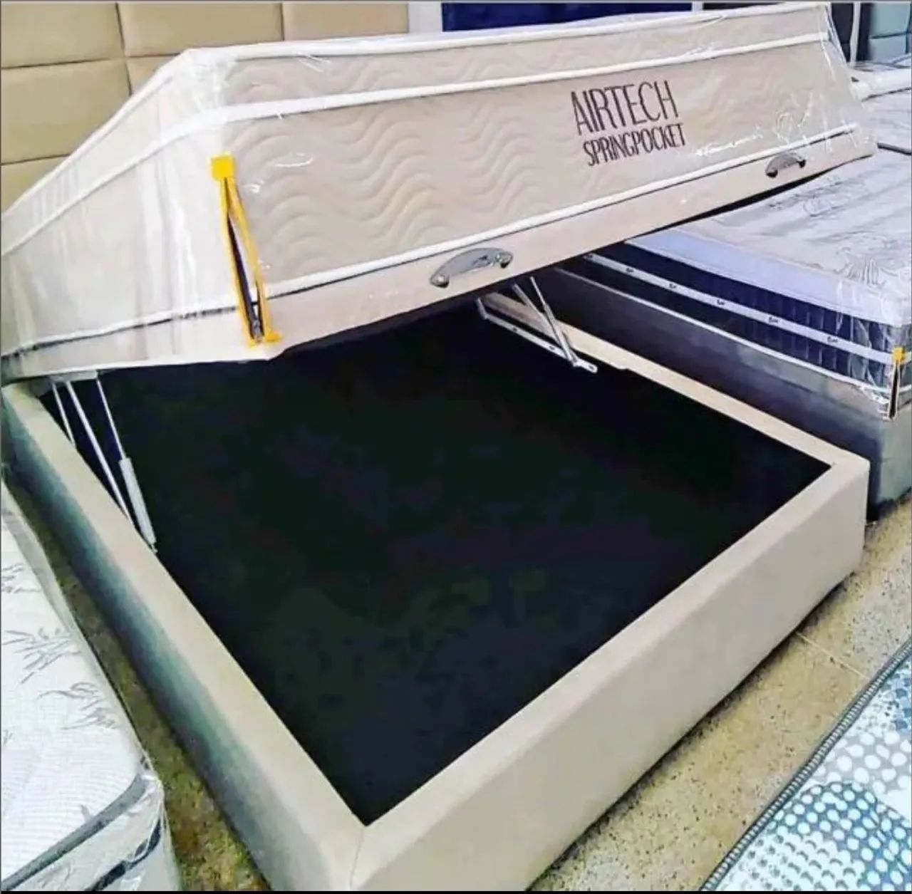 Cama Box com baú  Airtech Springpocket + brinde 
