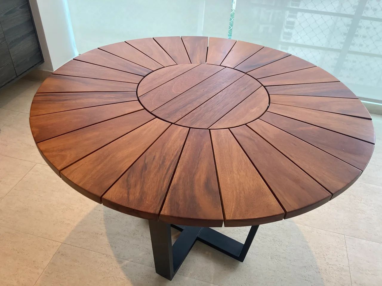 Mesa de Jantar Redonda 