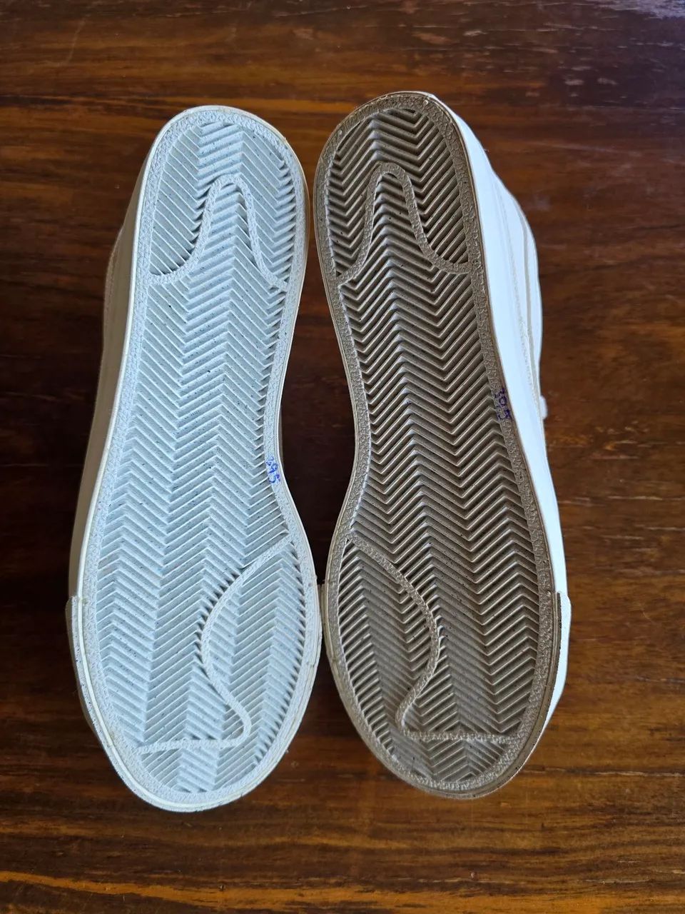 Vendo tênis Feminino Nike Novo 36  - Foto 4