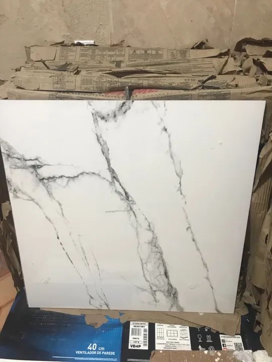 Vendo 27 caixa de porcelanato 100mt quadrado  - Foto 2