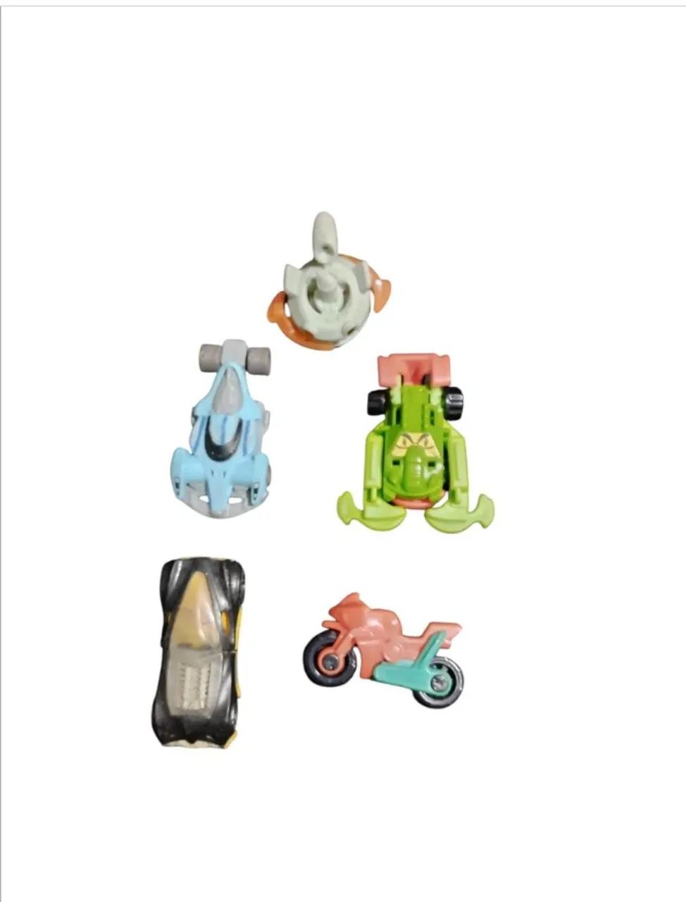 Kit com 20Brinquedos do Kinder ovo personagens colecionáveis  - Foto 3