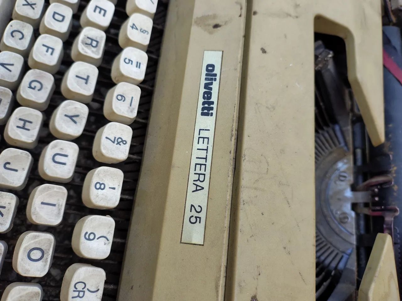 Máquina de escrever para colecionador  - Foto 5