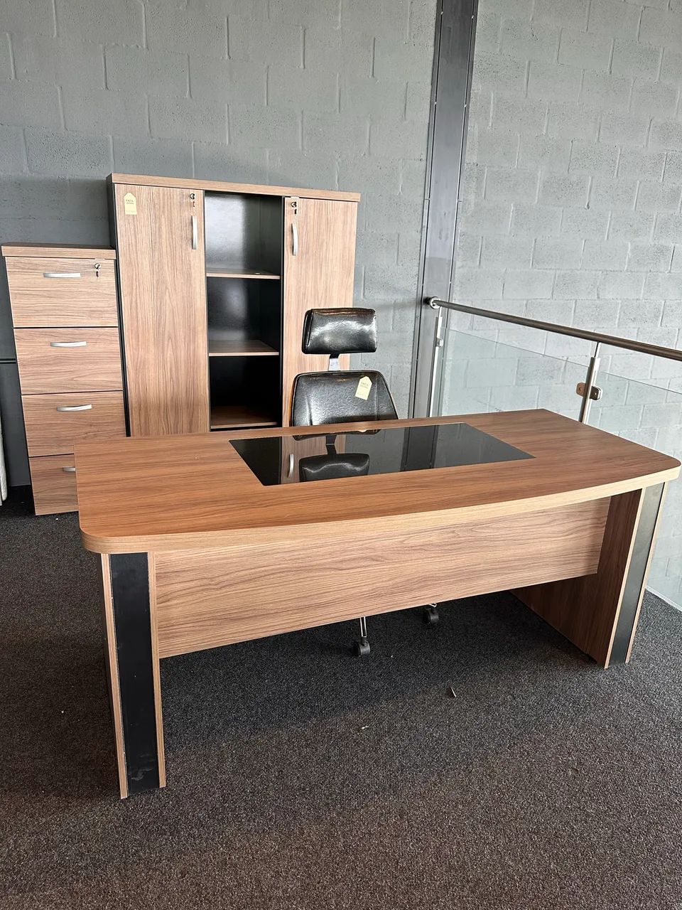 MESA CURVE 1.80 GOLD 40MM DE ESCRITORIO - LOJA IKONMIXOFFICE 