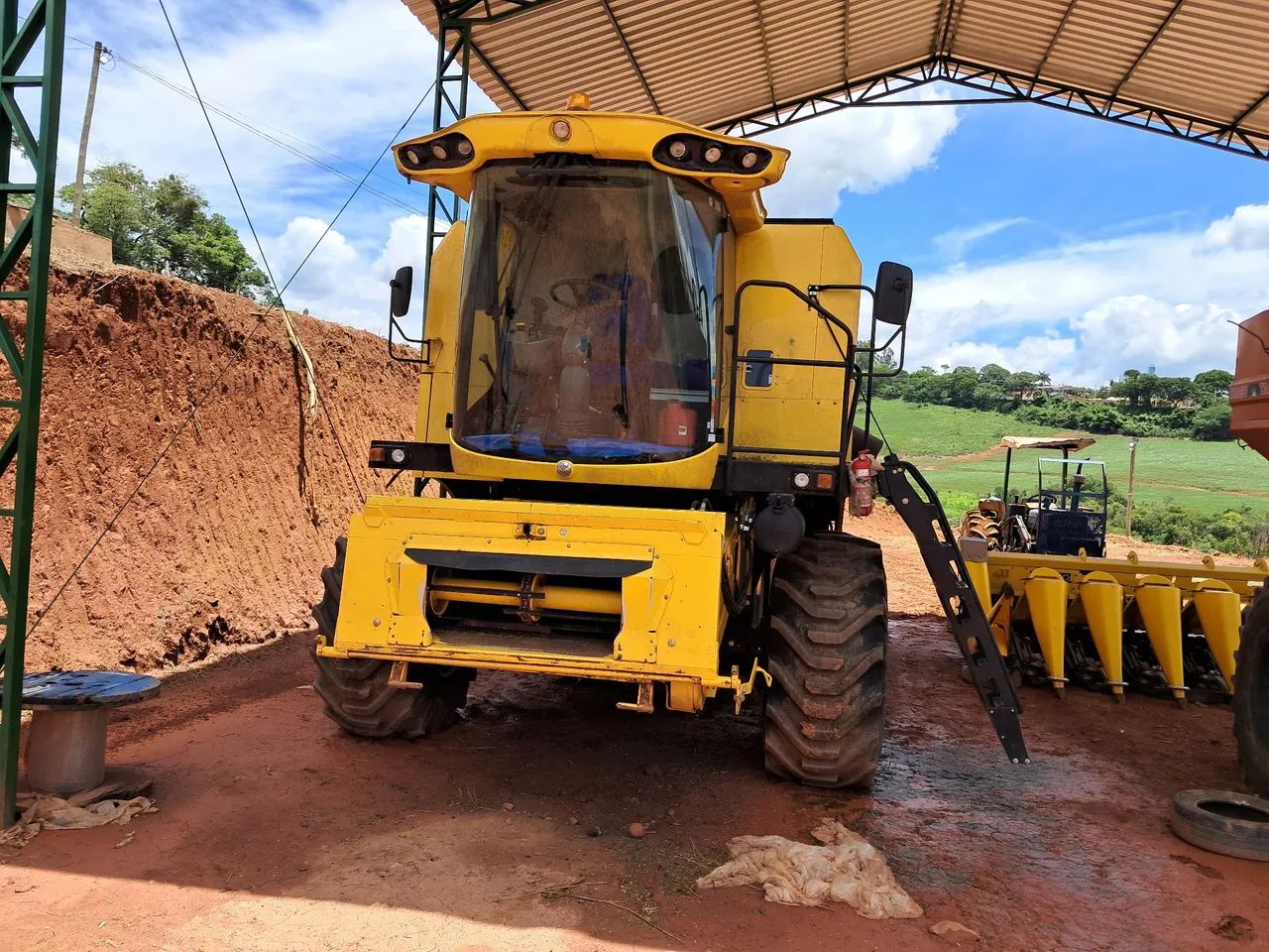 ? COLHEITADEIRA NEW HOLLAND TC 4.90 - ANO 2024