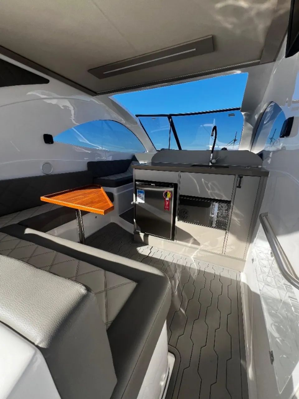 SOLARA 350 HARD TOP - 240 HORAS - 2021 - COM RETROFIT 2024 ( 1 COTA DE 2 - 2 DONOS TOTAL) - Foto 3