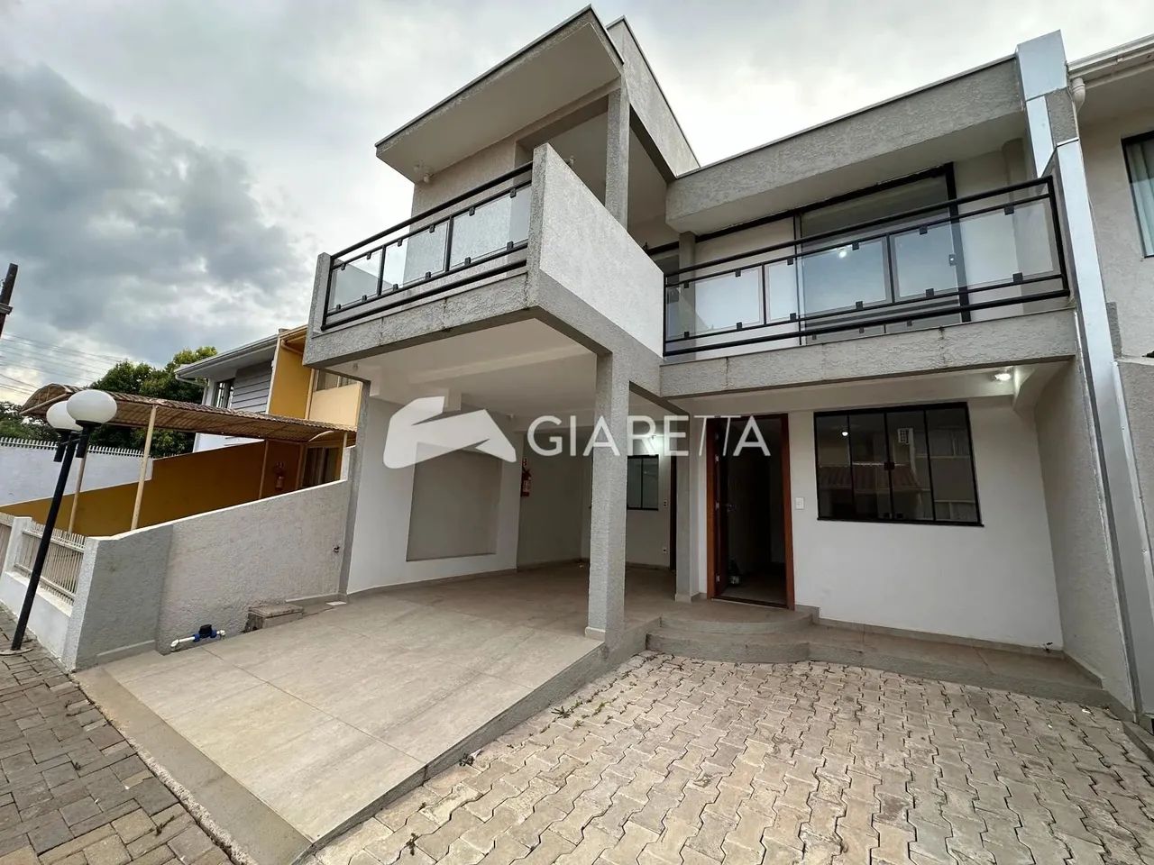 Sobrado amplo para locação em excelente localização, JARDIM GISELA, TOLEDO - PR