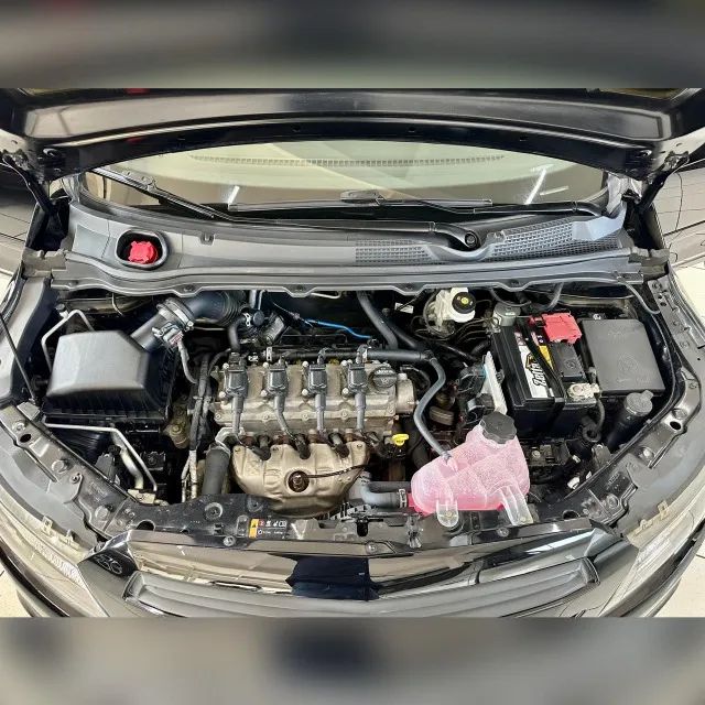 Chevrolet Onix JOY Hatch 1.0 8V Flex Mec. 4P 2019 - Foto 10