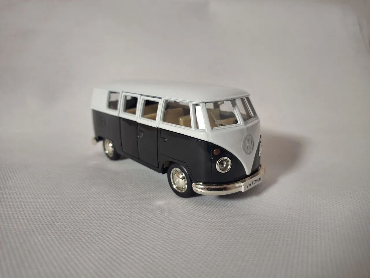 Kombi VW em metal - Foto 5