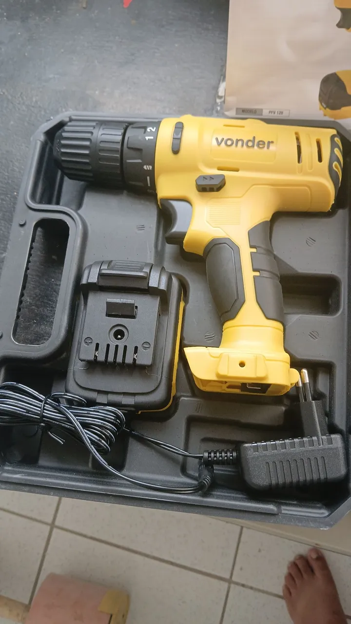 Furadeira/Parafusadeira Vonder PFV 120