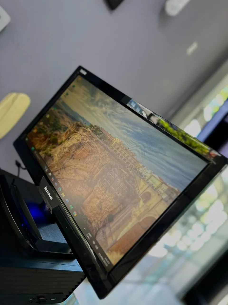 Monitor Lenovo Trinkvision   Modelo: E2002ba Preto  Tela: 20? polegadas  LED   - Foto 2