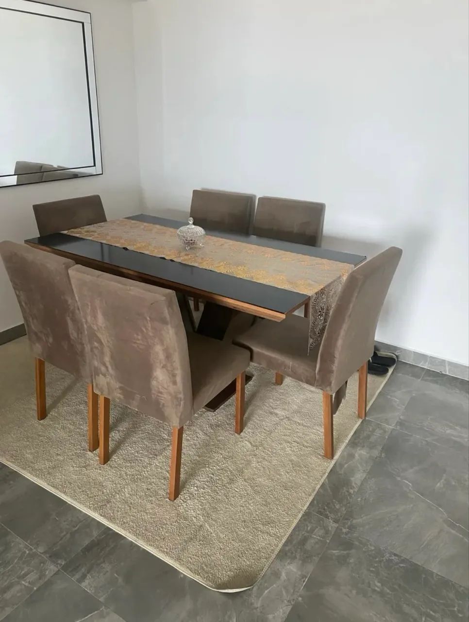 Mesa com 6 cadeiras 64296272427521120