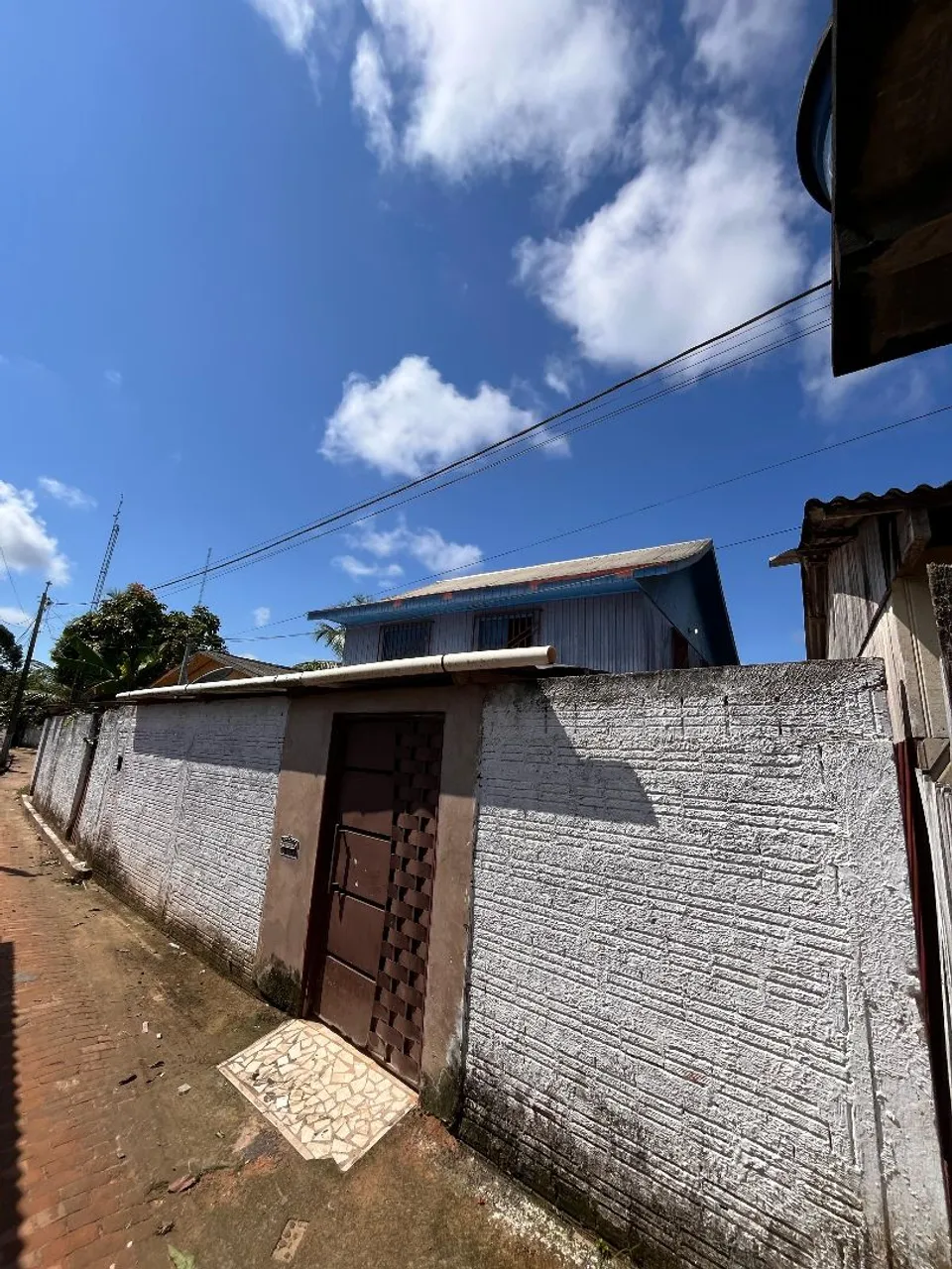 Vende-se casa de dois piso