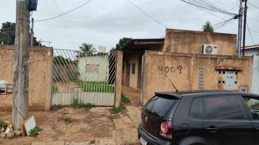 Kitnet Vila Popular, Próximo JBS. 1 peça com banheiro, pia de cozinha e lavanderia.