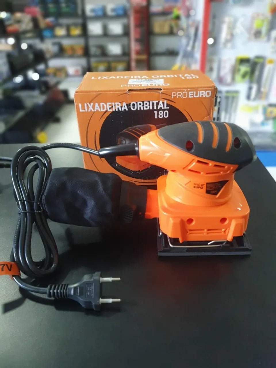 Lixadeira Orbital Treme Treme Nova com Coletor Pó 180w