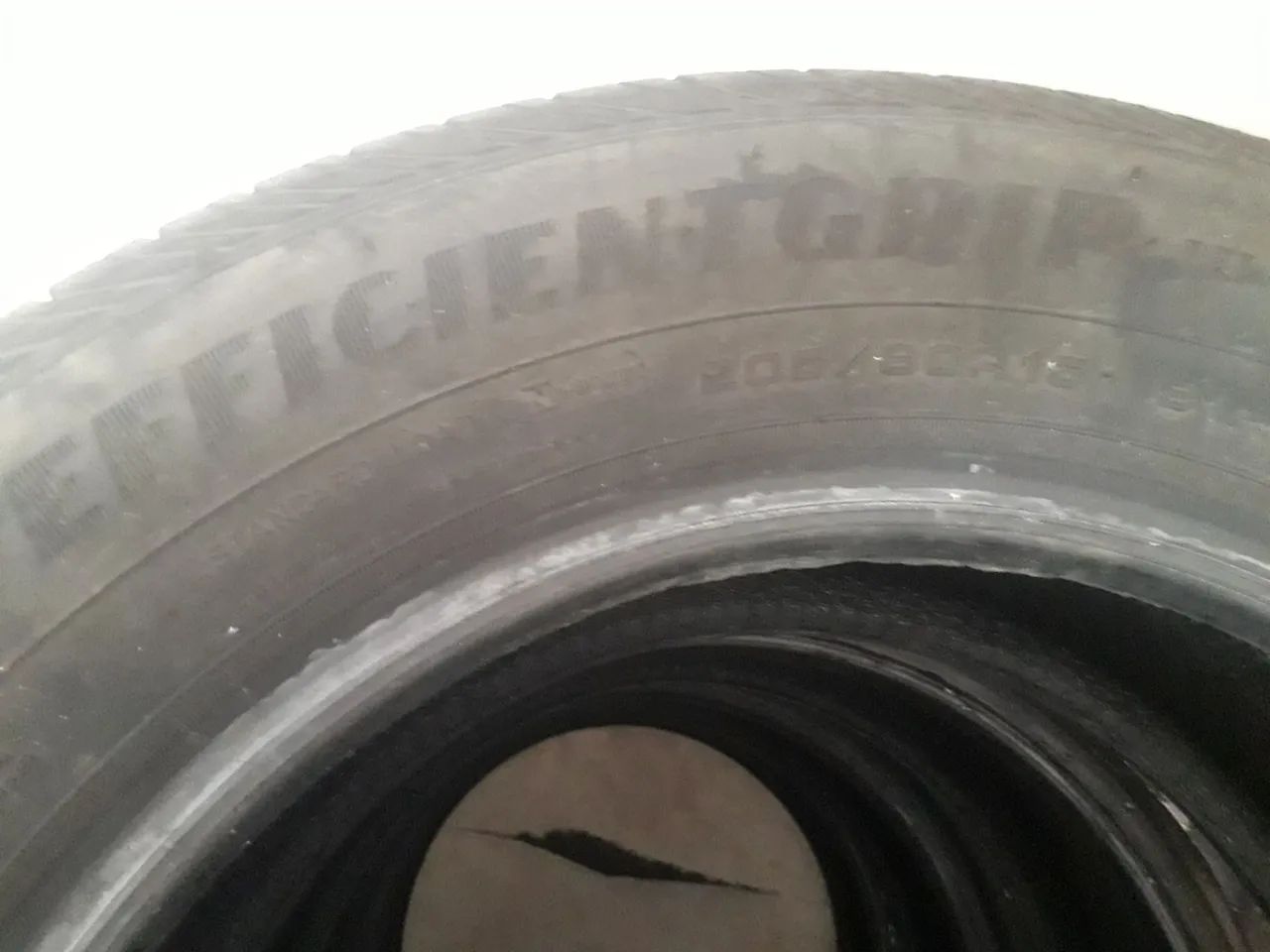 Pneu goodyear 205/60/15 - Foto 3