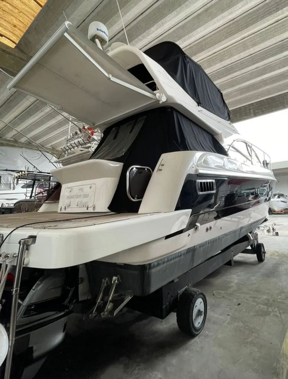 Phantom 385 Fly ano 2010 com 2 x D4 300 diesel - não Intermarine Azimut Ferretti - Foto 2