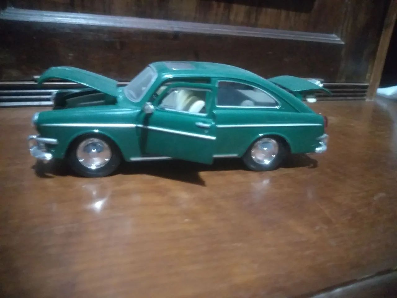 Miniaturas de carros e motos MAISTO e BURAGO  - Foto 3