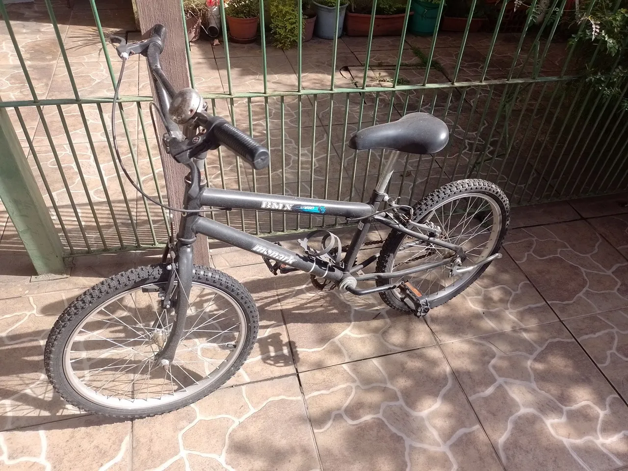 Bicicleta Monark aro 16 preta