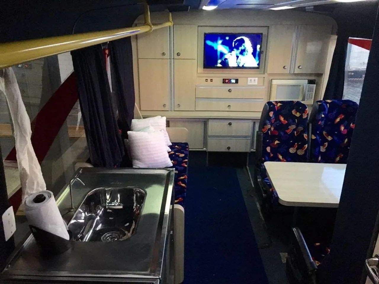 Ônibus especial  - Foto 2