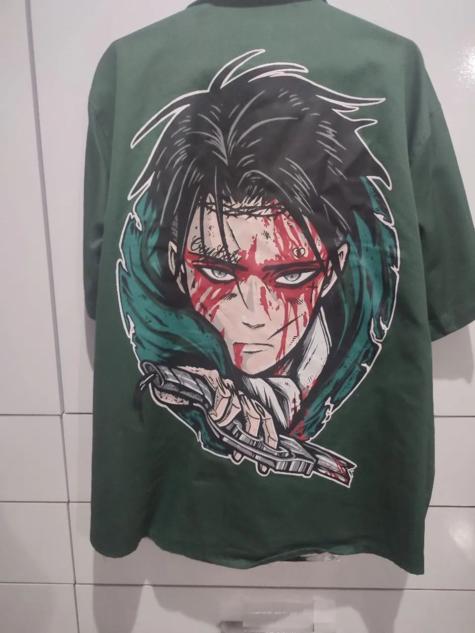 Camisa Verde Attack on Titan - Levi - Foto 3