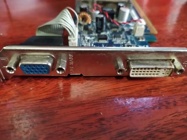Placa de vídeo 8400gs
