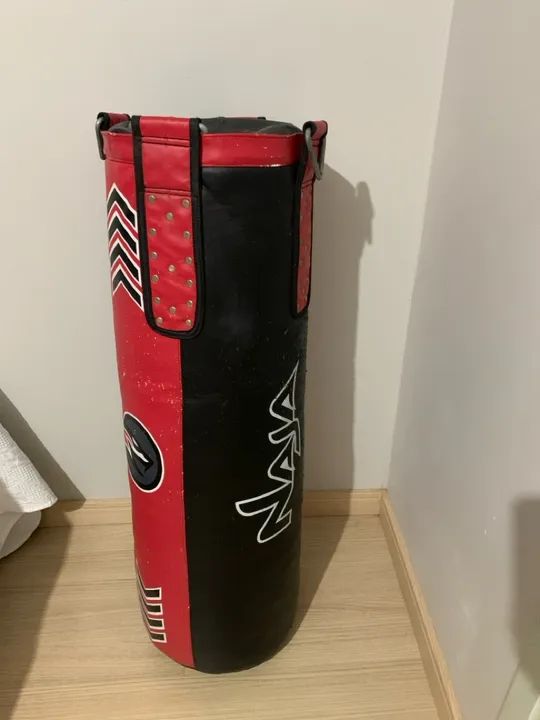 Saco de Pancada Naja - Vermelho e Preto - Foto 2