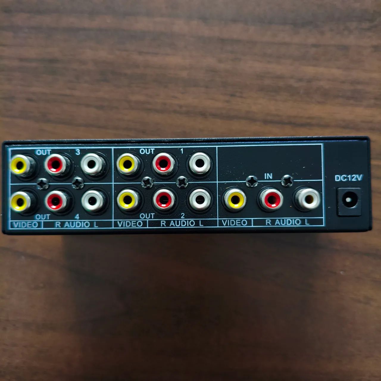 Distribuidor VSP4 Audio-Video Splitter da AV Commander