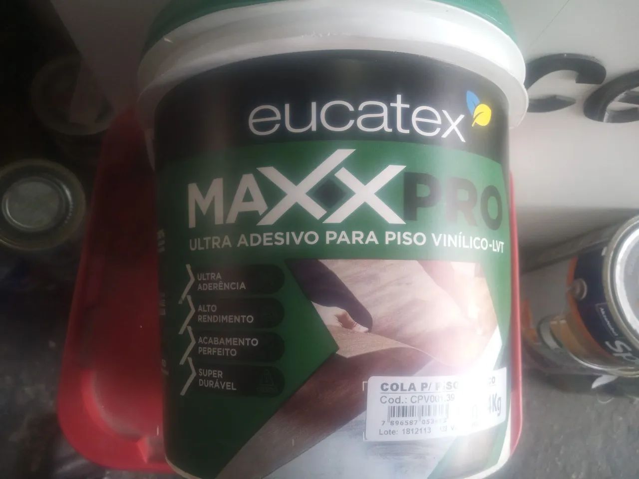 Cola MAX PRO Ultra Adesivo para Piso Vinílico Eucatex 