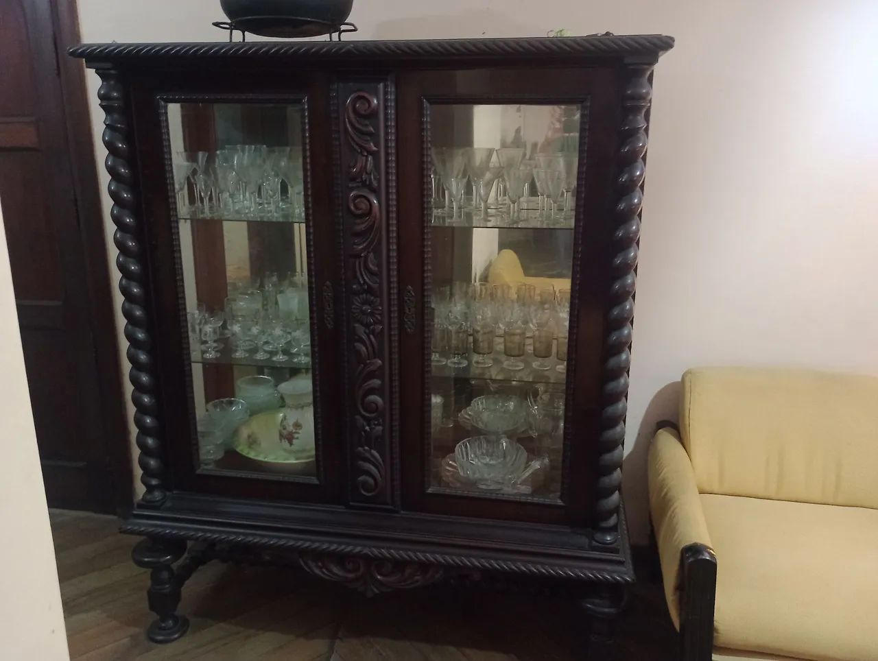 Vendo conjunto de móveis coloniais centenários. - Foto 5