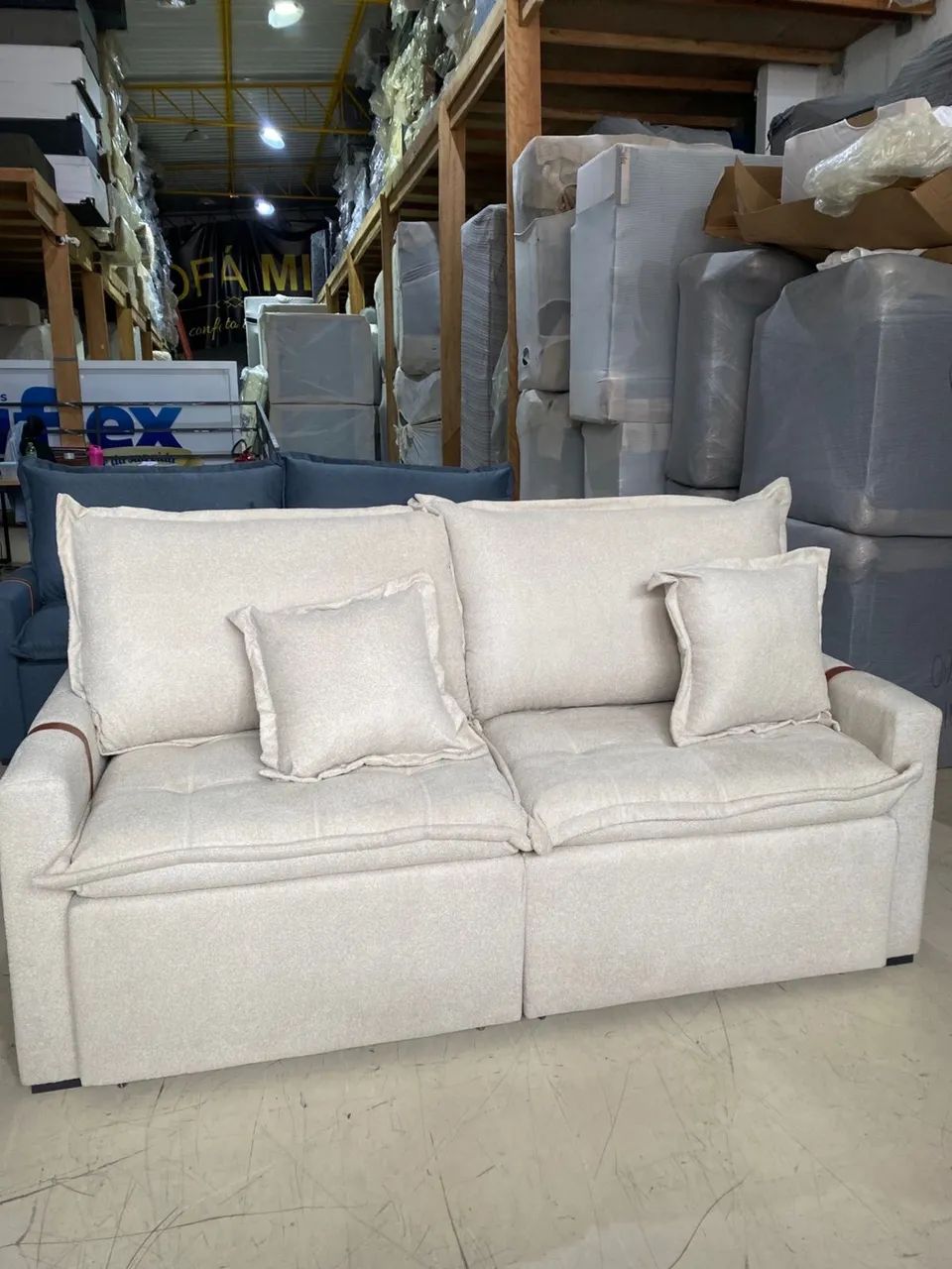 Sofá sem caixa 1,60 mts - Foto 2