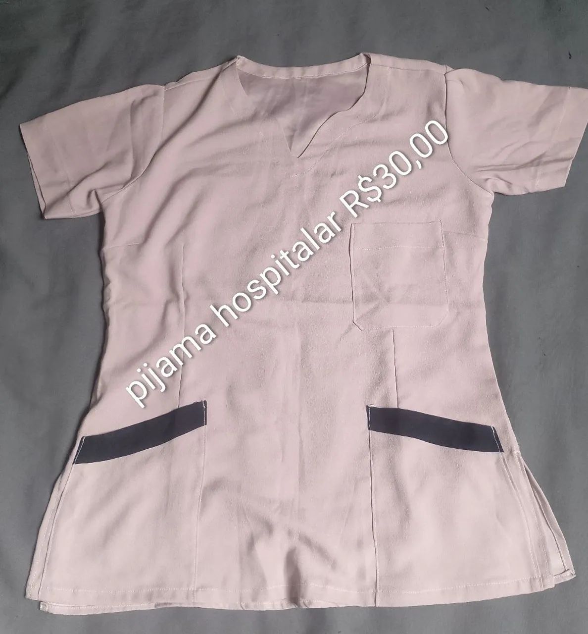 Jaleco, pijama e blusa hospitalar