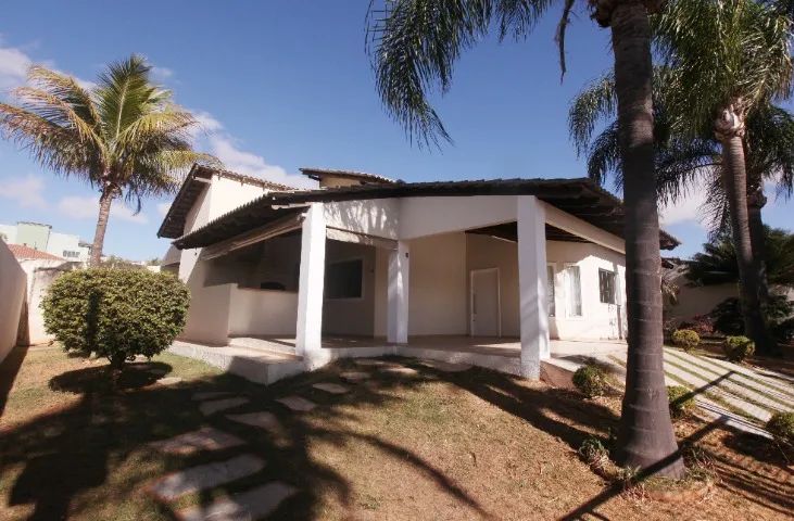 Excelente casa em condomínio com 5 casas perto do Taguaparque - Foto 2