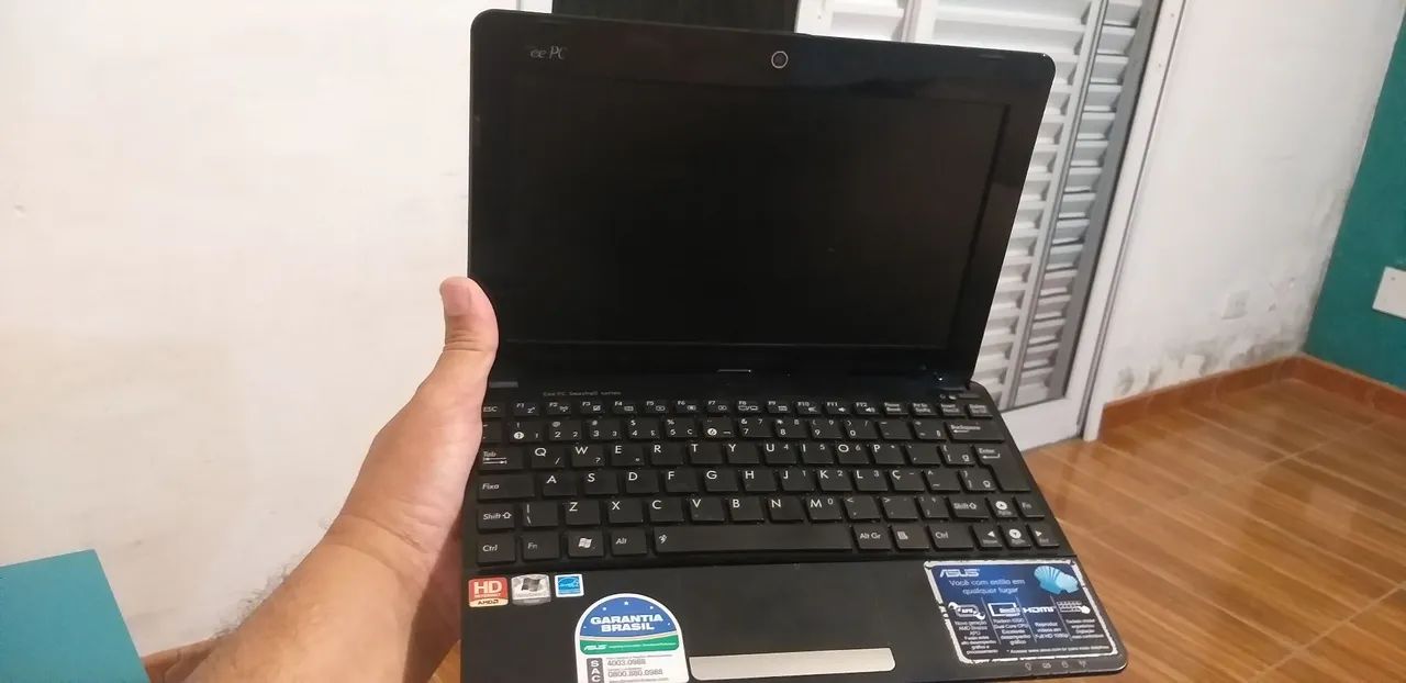 Netbook Asus Eepc Intel Aton p/ reparo ou peças 