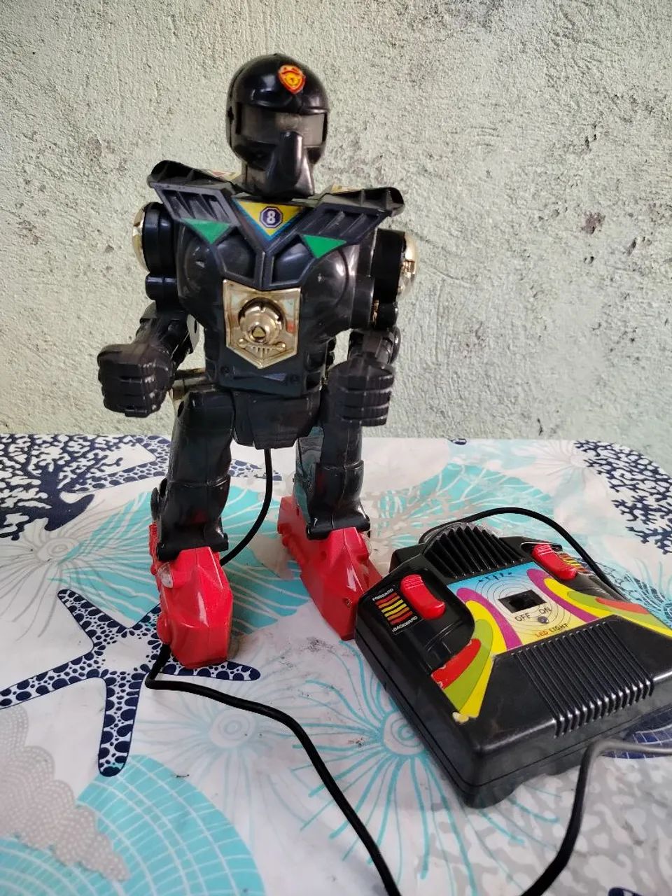 Brinquedos antigo robo