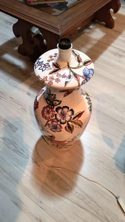 Abajur em Cerâmica Colorido - Foto 3