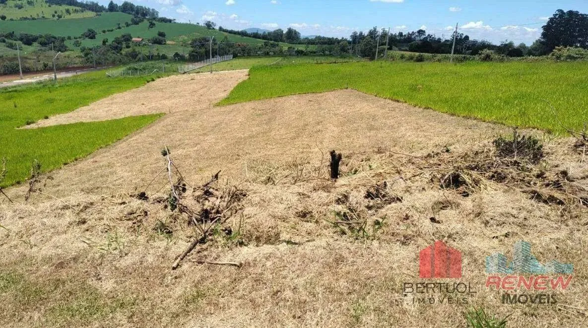 Terreno à venda no Residencial Rancho Terra Nova, na cidade de Tuiuti/SP.