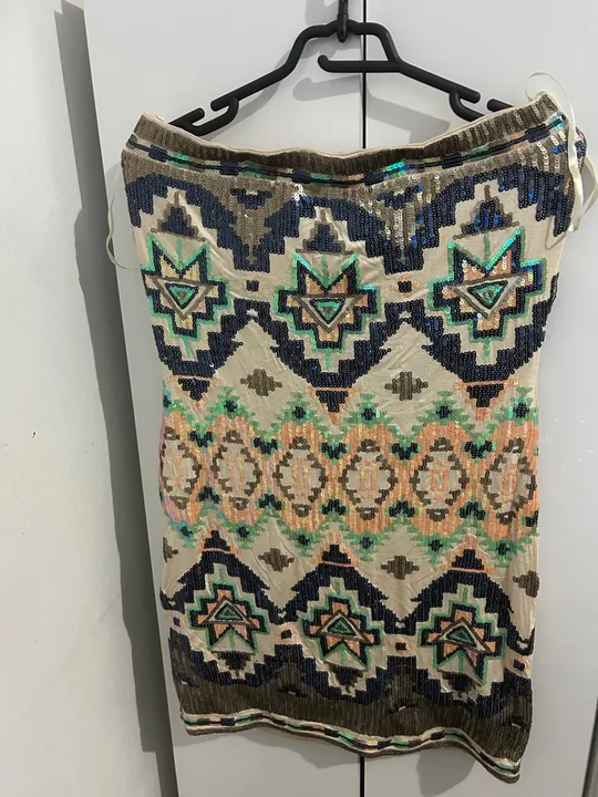 Vestido de festa tomara que caia com estampa
