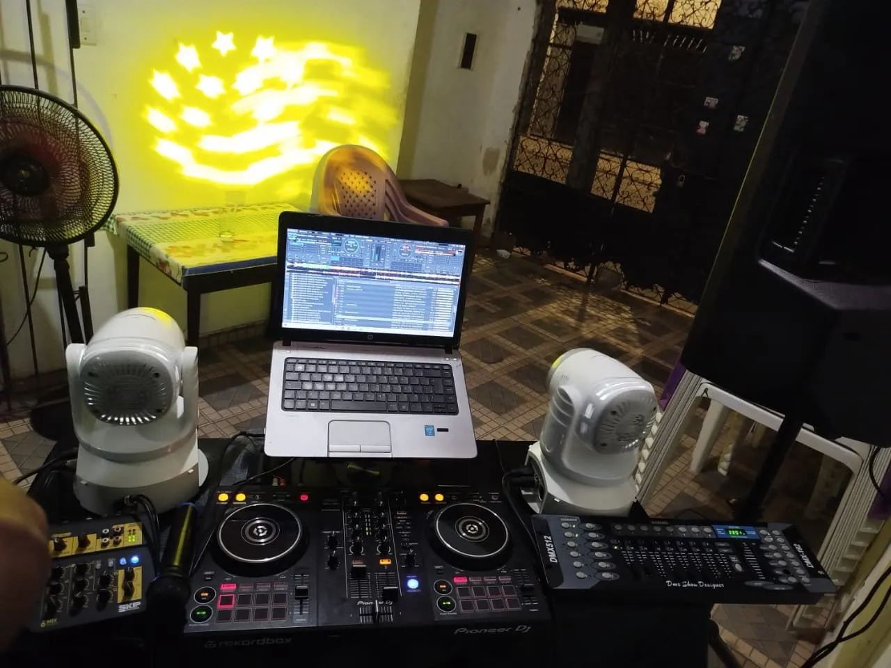 DJ SOM E ILUMINAÇÃO TUDO APENAS 350 5 HORAS