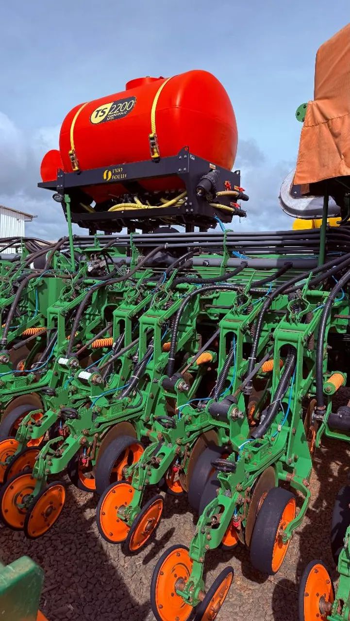 オーガスタ Plantadeira Stara Absoluta - Tratores e máquinas agrícolas